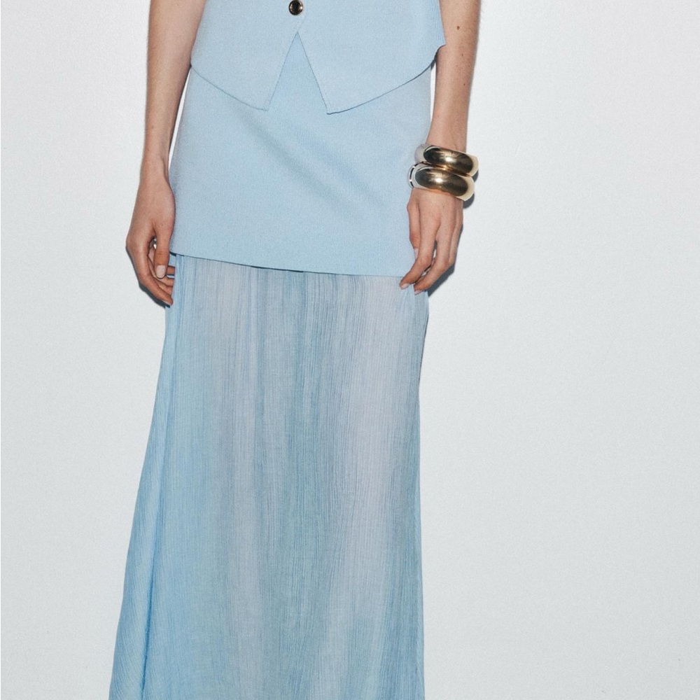 Zara Elegant Light Blue Pleated Skirt